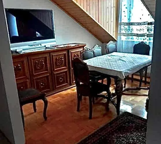 Pokoj Prywatny 4 Osobowy Ze Wspolna Kuchnia I Lazienka